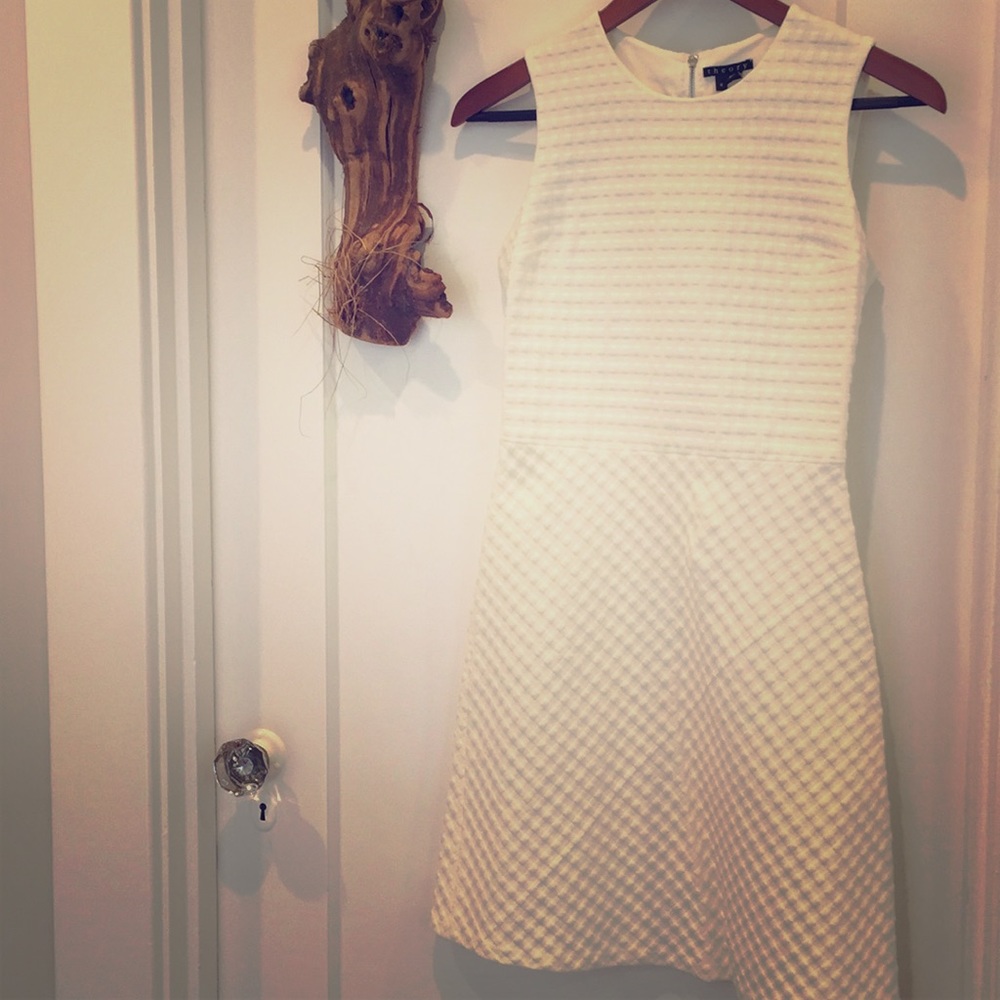NEW Theory white dress w/o tag